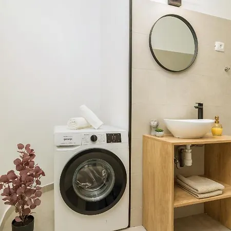 Letizia شقة فاجانا