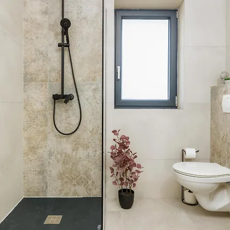 Letizia شقة فاجانا